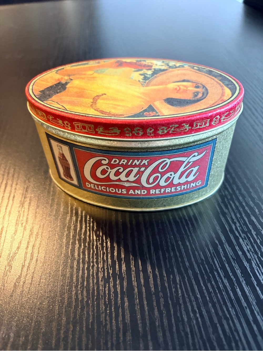 Vintage Coca-Cola decorative Tin w/ Lid